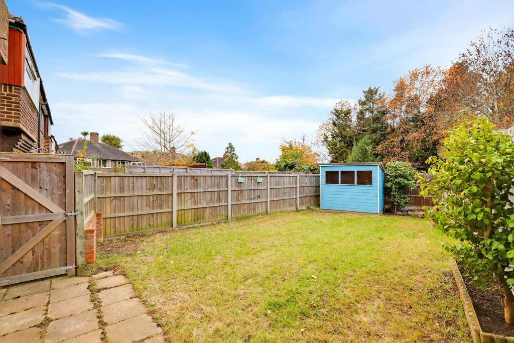 02-af80 JHProp World - 82 Meadowview Road - 22-mediu