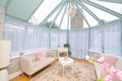 4 bedroom detached house for sale, Rectory Road, Deal, Kent, CT14