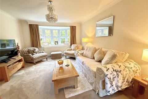 3 bedroom end of terrace house for sale, Paddock Gardens, Lymington, SO41