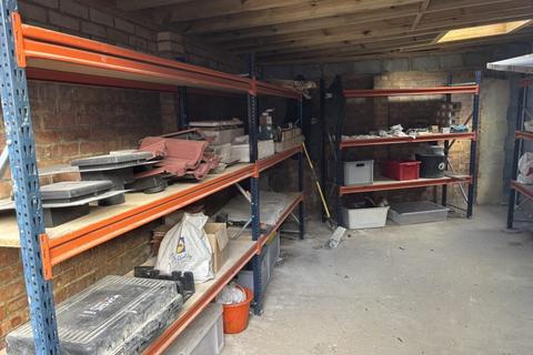 Industrial unit to rent, Storage 2 Ashlake Road London SW16 2BB