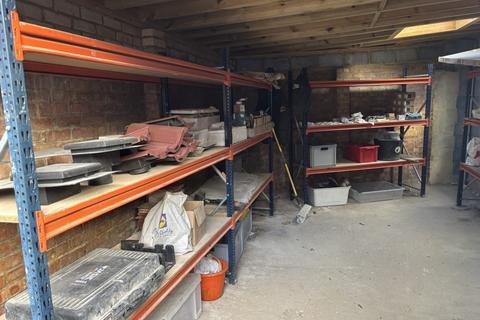 Industrial unit to rent, Storage 2 Ashlake Road London SW16 2BB