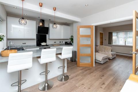 3 bedroom semi-detached house to rent, Leach Lane, Sutton Leach, WA9