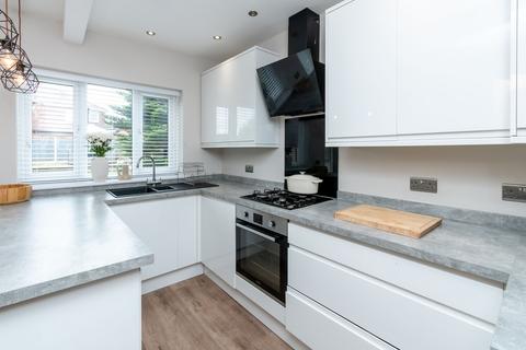 3 bedroom semi-detached house to rent, Leach Lane, Sutton Leach, WA9