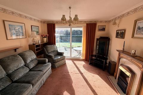 2 bedroom bungalow for sale, St Andrews Place, Melton, IP12