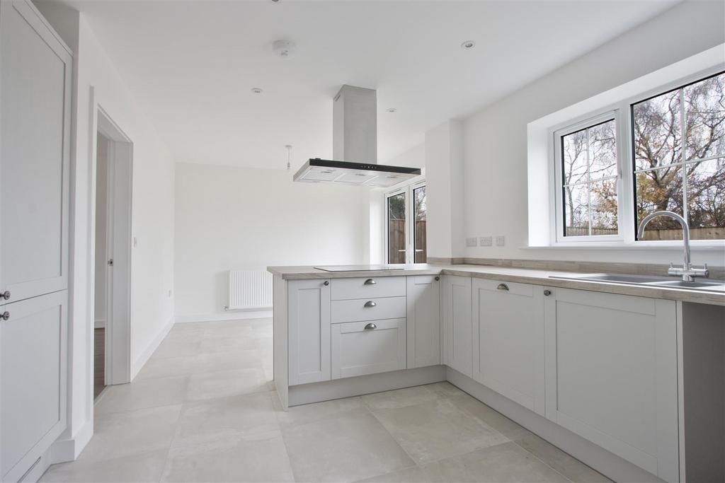 Kitchen 3.jpg