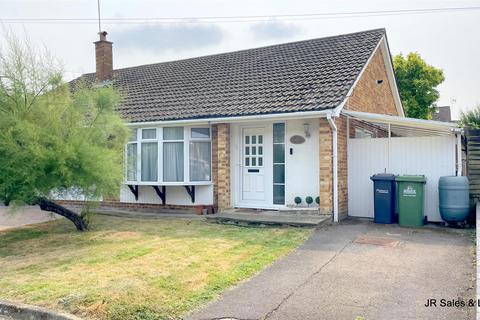 2 bedroom semi-detached bungalow for sale, Bonney Grove, West Cheshunt/Goffs Oak