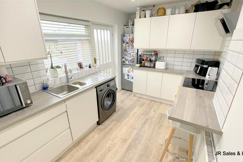 2 bedroom semi-detached bungalow for sale, Bonney Grove, West Cheshunt/Goffs Oak