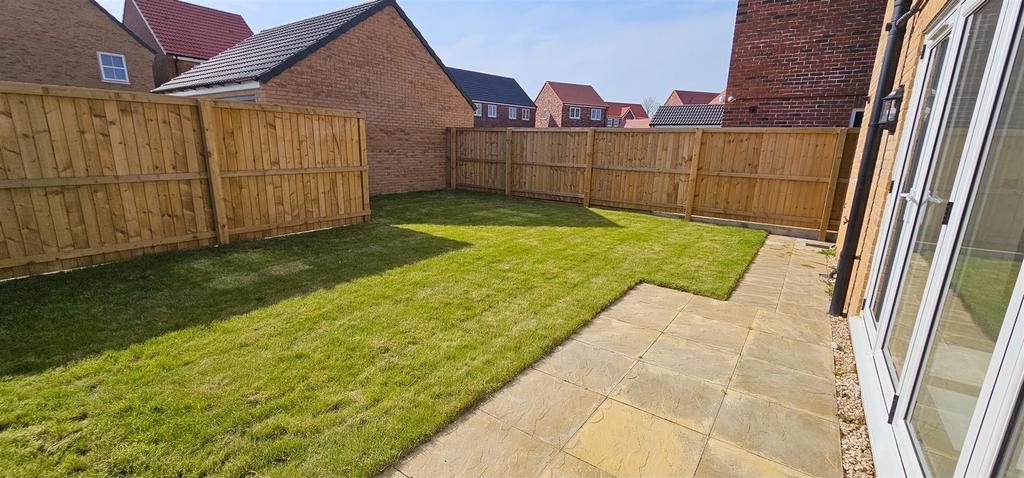 Plot 149 garden.jpg