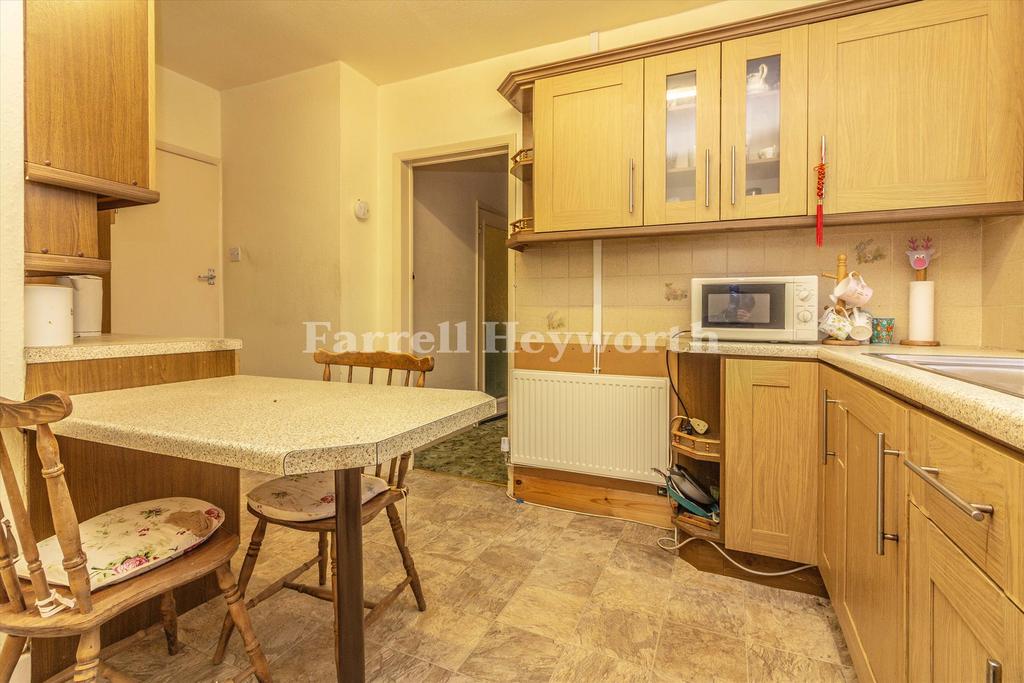 Kitchen b