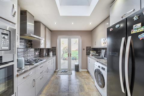 4 bedroom semi-detached house for sale, Welbeck Road, Harrow
