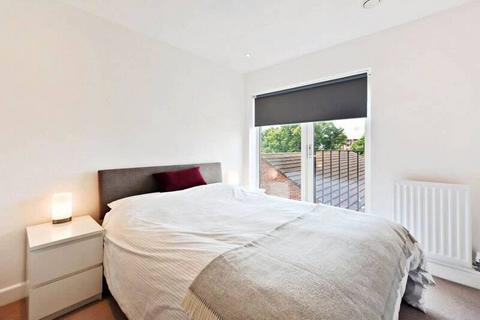 2 bedroom flat to rent, Salsabil Apartments, London E3
