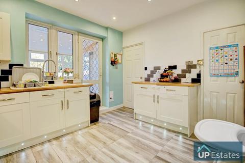 3 bedroom terraced house for sale, Partridge Croft, Courthouse Green, Coventry