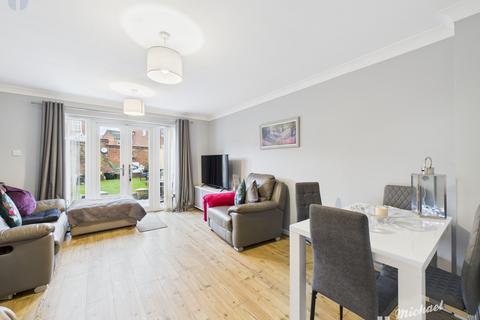 2 bedroom semi-detached house for sale, Lowndes Path, Aylesbury, Buckinghamshire