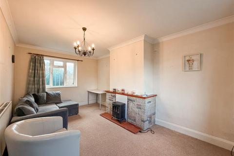 3 bedroom end of terrace house to rent, Renfrew Street, Derby DE21