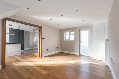undefined, Moat Crescent, Finchley, London, N3
