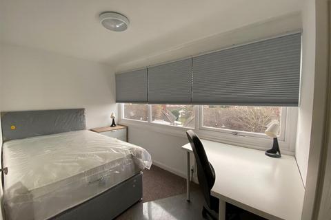 3 bedroom private hall to rent, Barrowfield Lane, Kenilworth