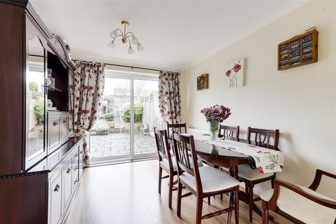 3 bedroom semi-detached house for sale, Hunter Road, Nottingham NG5