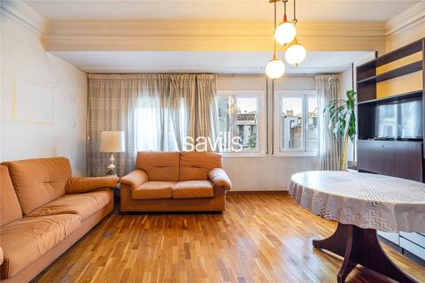 4 bedroom apartment, Flat For Sale In Gracia, Gracia, Eixample