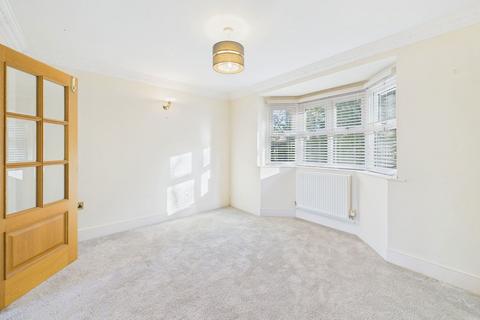 4 bedroom detached house for sale, Spion Kop, Leicester LE2