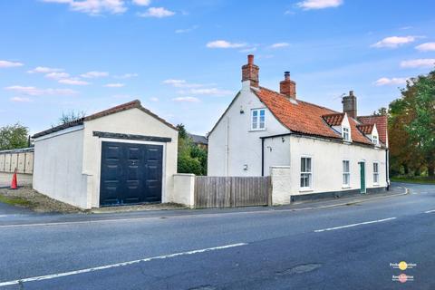2 bedroom semi-detached house for sale, Pinfold Lane, Sleaford NG34