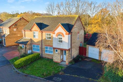 undefined, Fisher Close, Bedford MK45