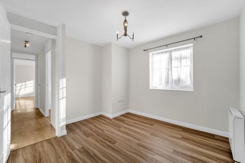 undefined, Warwick Road, West Drayton UB7