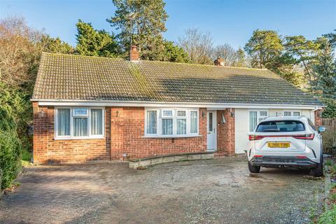 4 bedroom detached bungalow for sale, Moulton Avenue, Kentford CB8