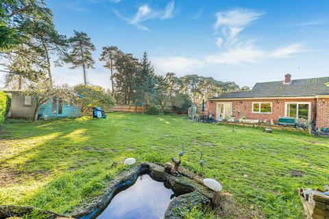 4 bedroom detached bungalow for sale, Moulton Avenue, Kentford CB8