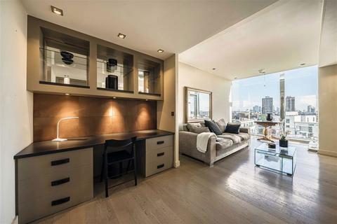 1 bedroom flat for sale, Empire Square West, London SE1