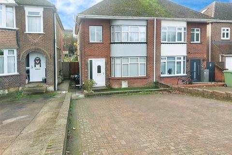 London Road, Kent ME10