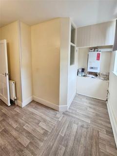 2 bedroom flat to rent, Pembroke Road, Devon TQ1