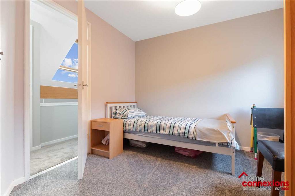 Bedroom Three (2)