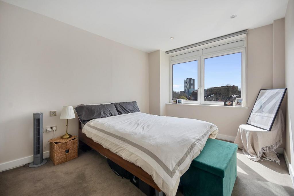 Bedroom3-1.jpg