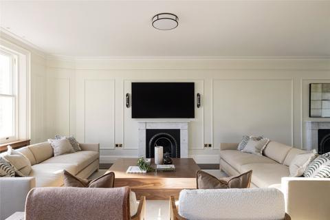 3 bedroom apartment to rent, Marlborough Gate House, London, W2