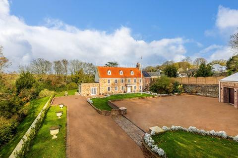 undefined, Langley House