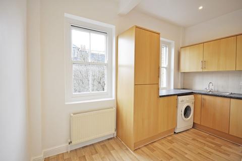 3 bedroom flat to rent, Cowley Mansions, Mortlake High Street, Mortlake, SW14