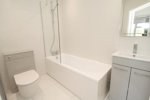 4 bedroom detached bungalow to rent, Ingoldfield Lane, Newtown