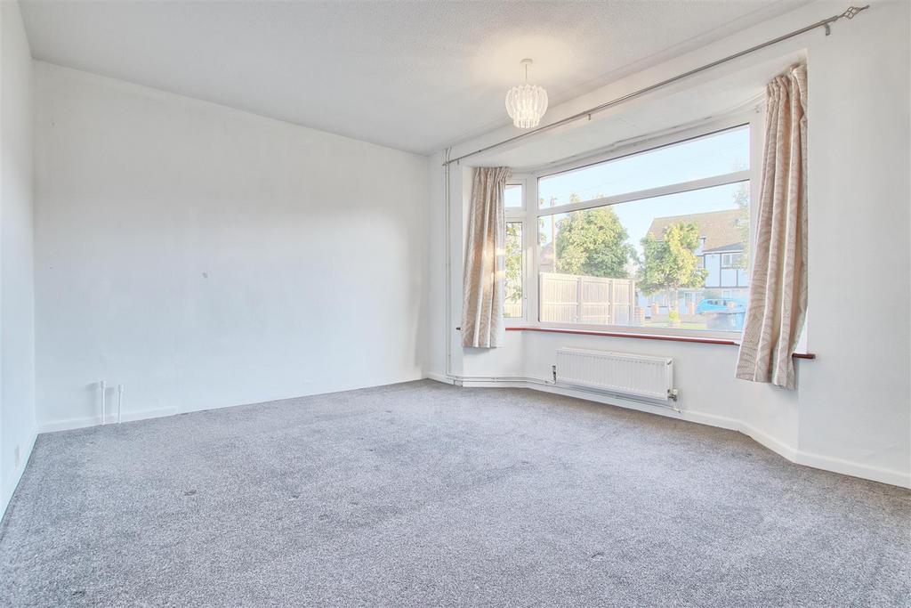 Bedroom 1.jpg