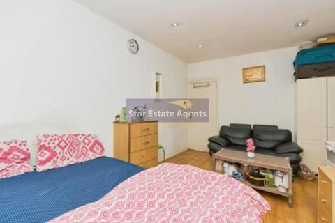 undefined, Greenford UB6