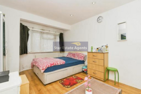 undefined, Greenford UB6