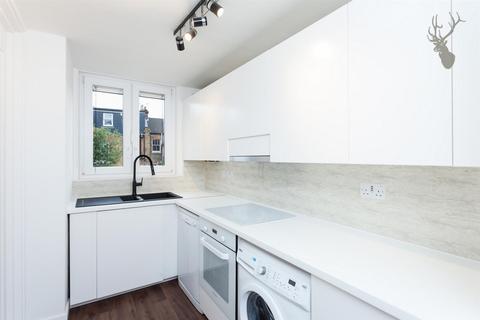 1 bedroom flat to rent, Bowater Close, London