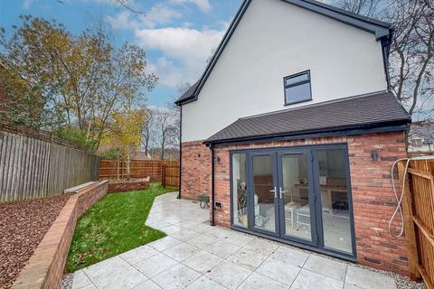 4 bedroom detached house for sale, Kingsbridge Way, Kennett