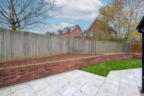 4 bedroom detached house for sale, Kingsbridge Way, Kennett