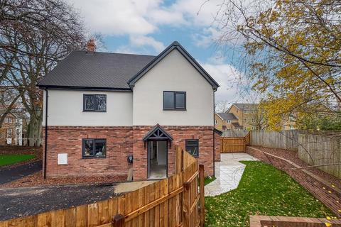 4 bedroom detached house for sale, Kingsbridge Way, Kennett