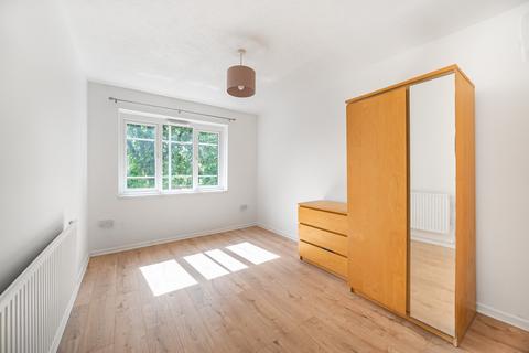 3 bedroom flat to rent, Kingswood Estate, London, SE21
