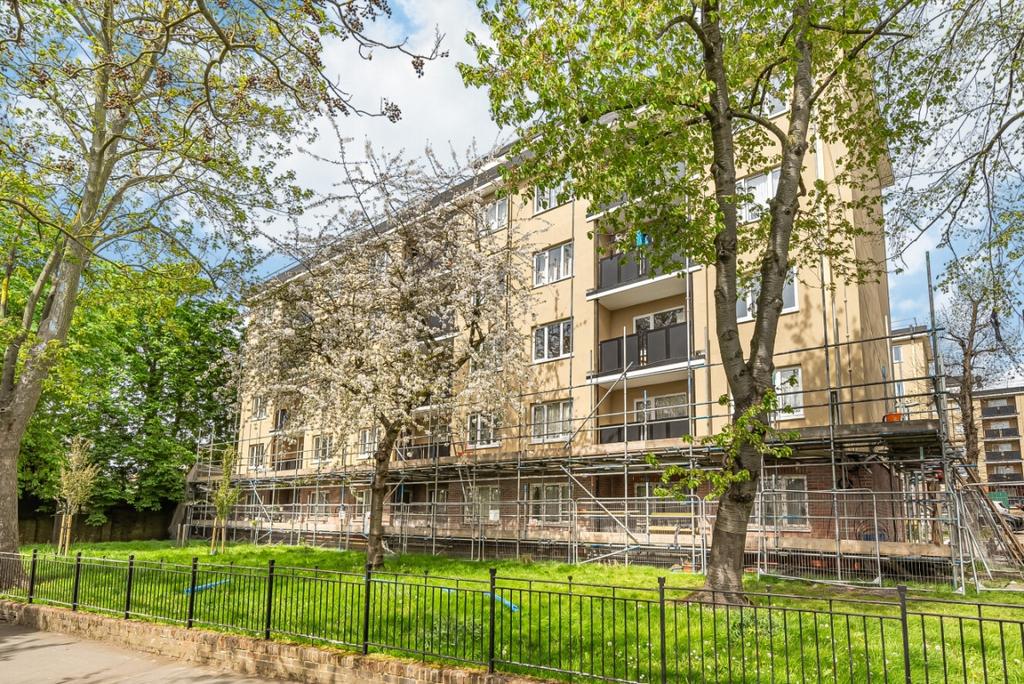 1110981 (1)