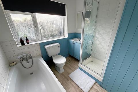 3 bedroom semi-detached house for sale, Lockesley Drive, Orpington