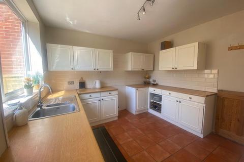 3 bedroom semi-detached house for sale, Lockesley Drive, Orpington