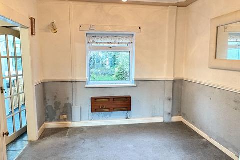 3 bedroom semi-detached house for sale, Clovelly Avenue, Sutton Leach, St. Helens, Merseyside, WA9 4HT