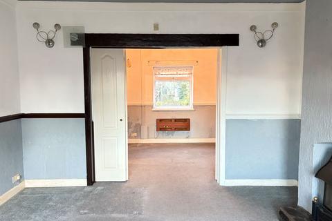 3 bedroom semi-detached house for sale, Clovelly Avenue, Sutton Leach, St. Helens, Merseyside, WA9 4HT